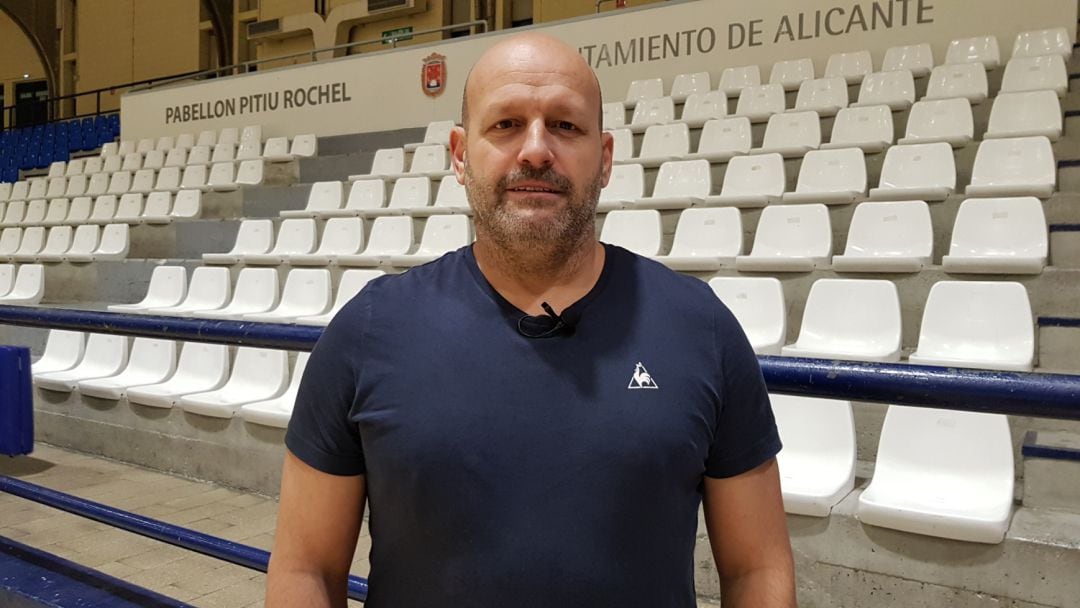 Fernando Latorre, entrenador BM Benidorm