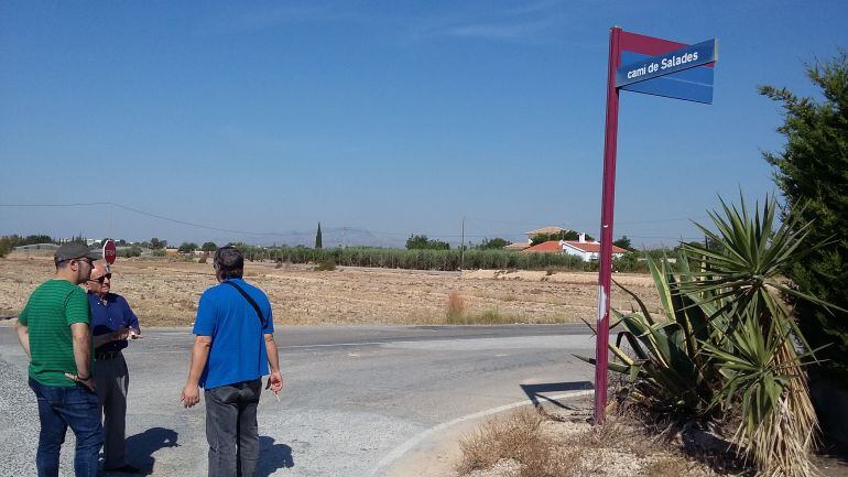 El concejal de Participación en el lugar para el que se piden las mejoras