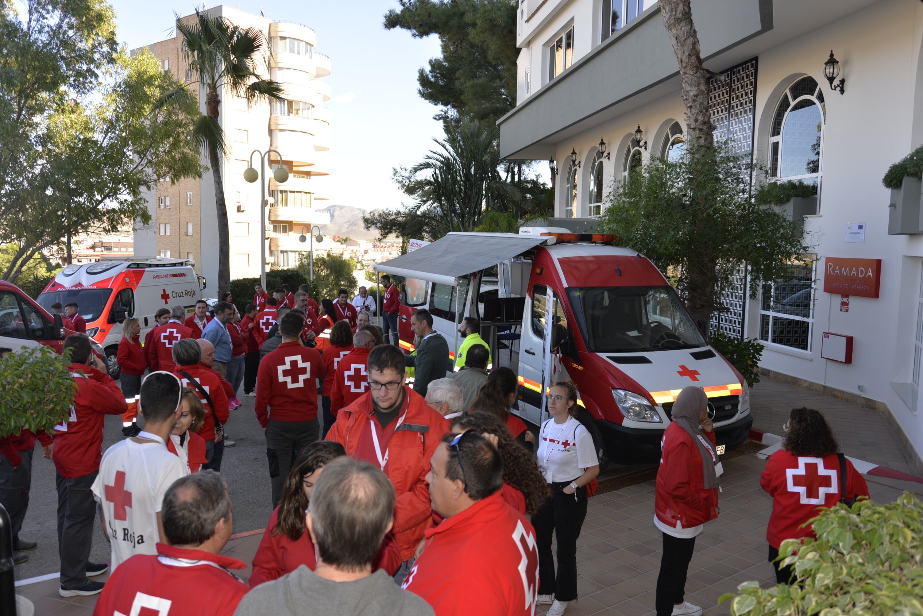 Cruz Roja interviene en lo que va de año 250 ocasiones, atendiendo a un total de 2.600 personas llegadas a las costas