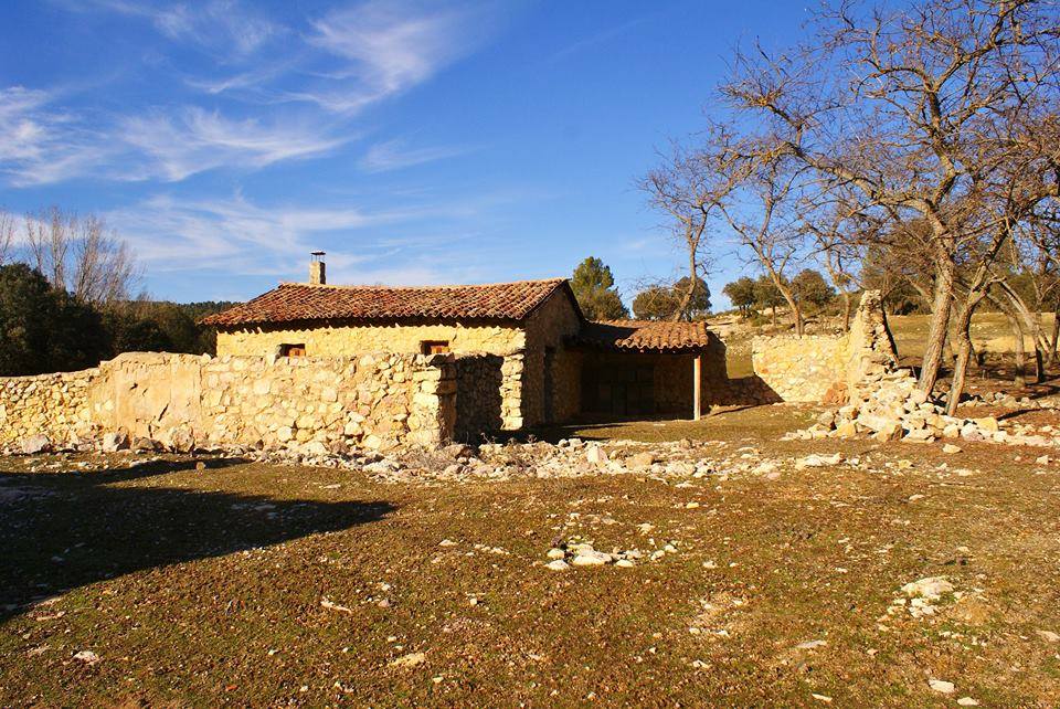 Aspecto del barrio de Casas Nuevas en el lugar de Huércemes, en Paracuellos (Cuenca).