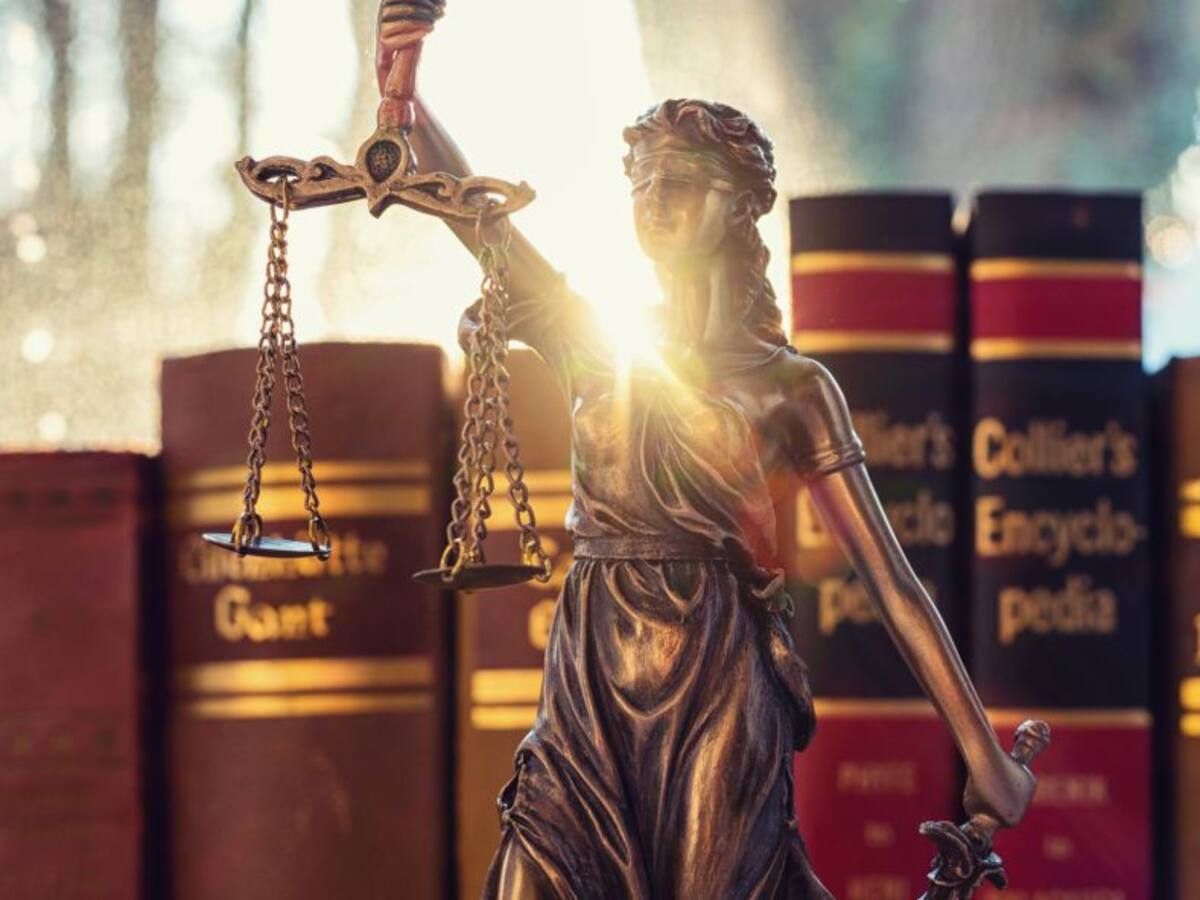 Condenada por agredir a su exmarido al verlo acostado con otra mujer