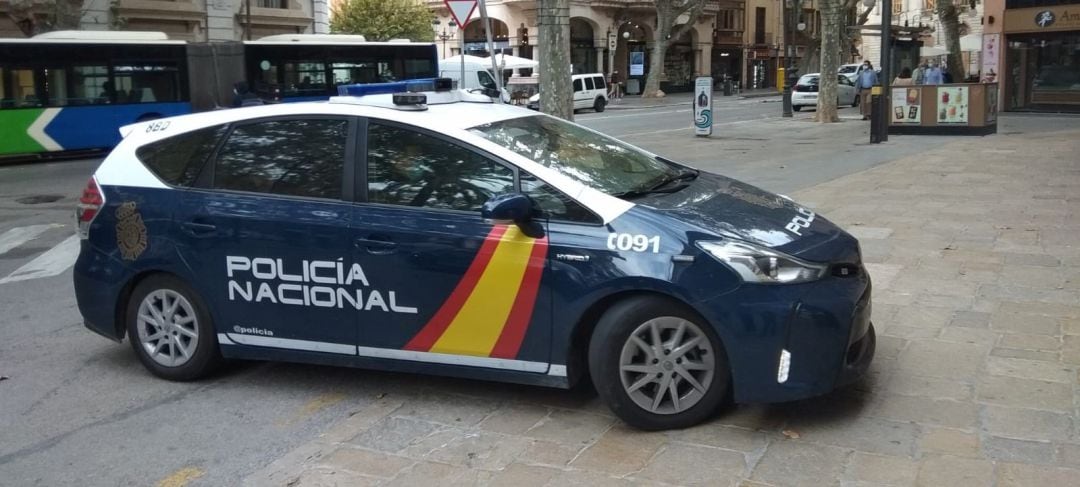  Un coche de la Policía Nacional.