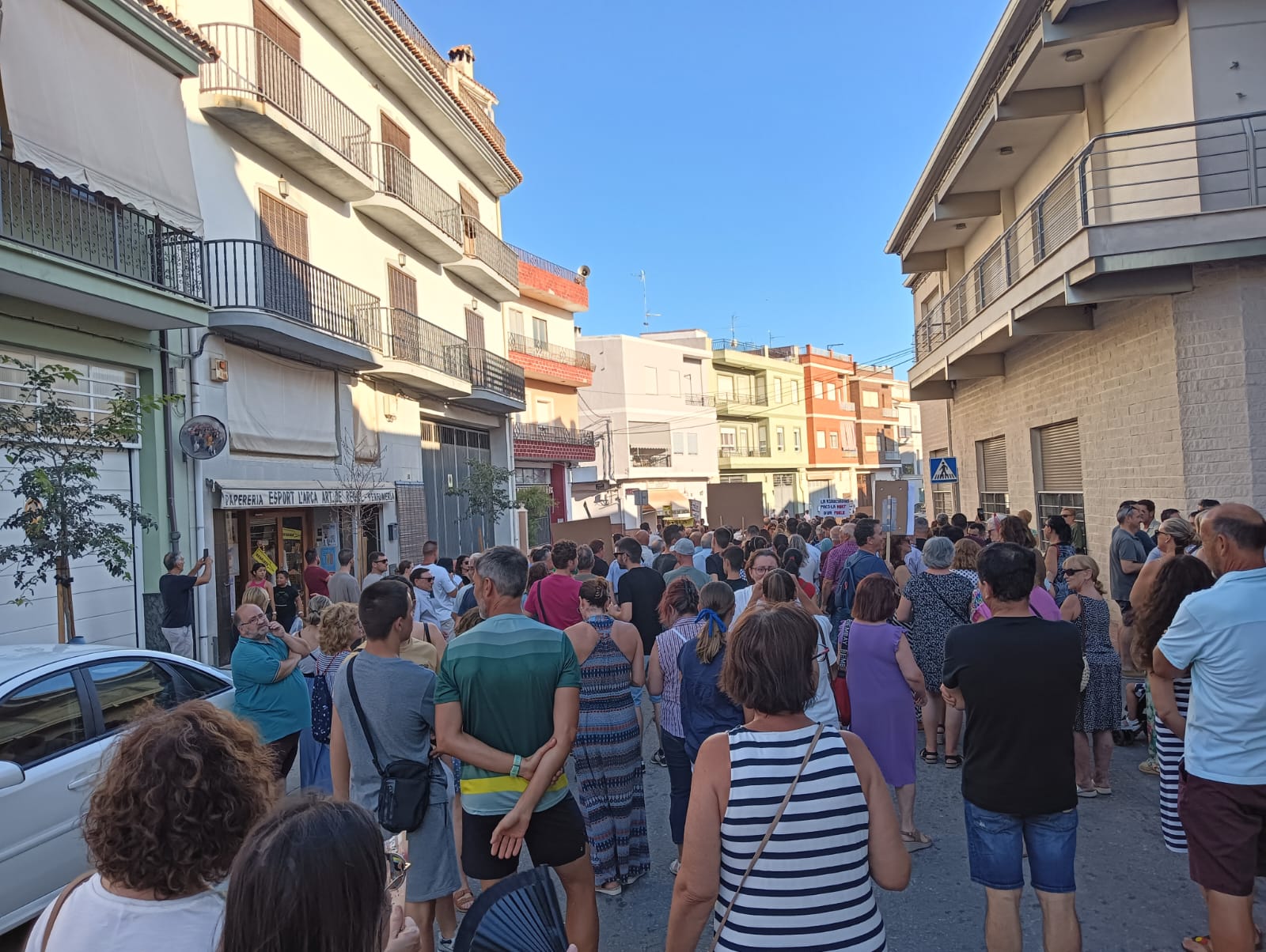 Manifestación en Llutxent en contra de la planta de Biogás.