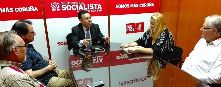 Reunión del PSOE con representantes del comercio