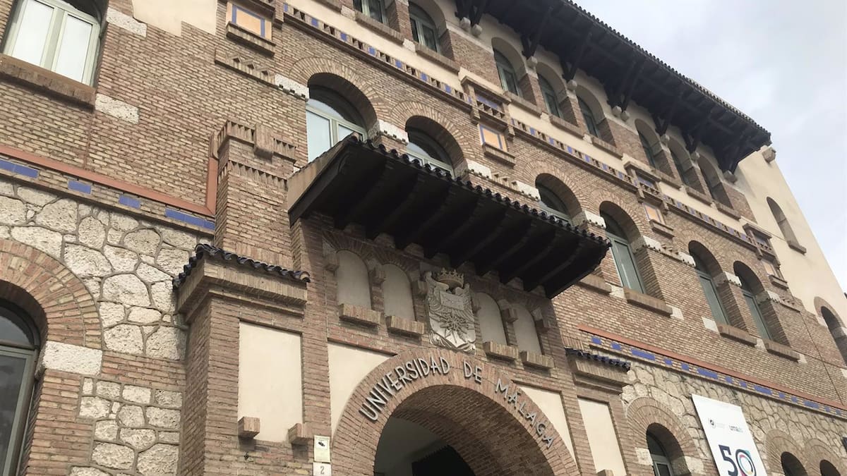 La UMA achaca a la falta de fondos y al aumento de acreditados el retraso en la promoción de catedráticos