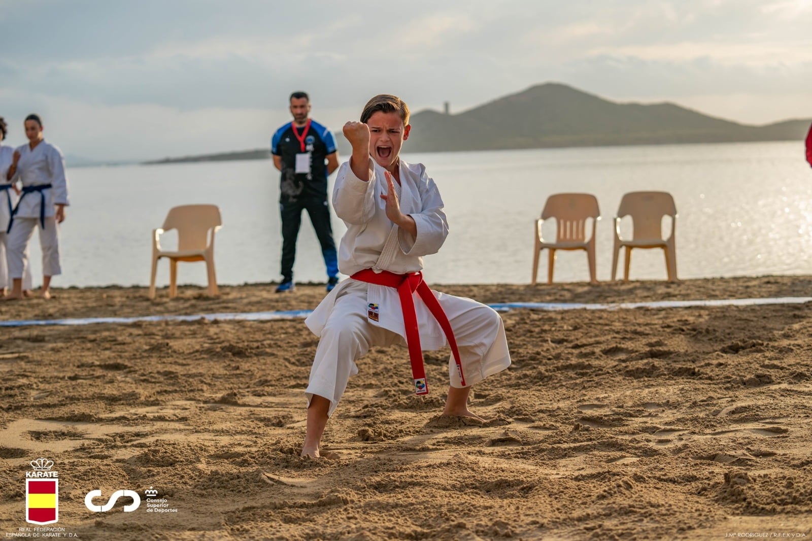 Amelie Yaiza Skiba en plena competición en La Manga del Mar Menor.