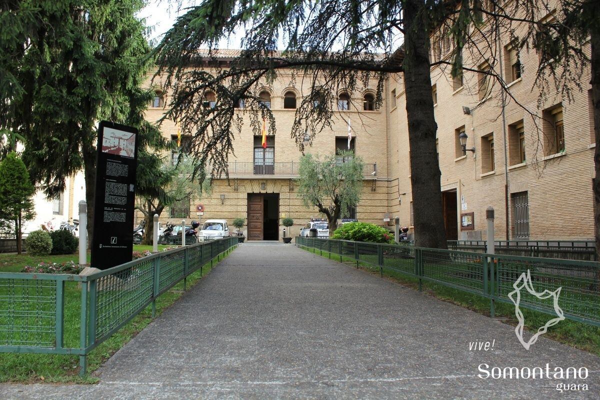Ayuntamiento de Barbastro. Foto: Turismo Somontano