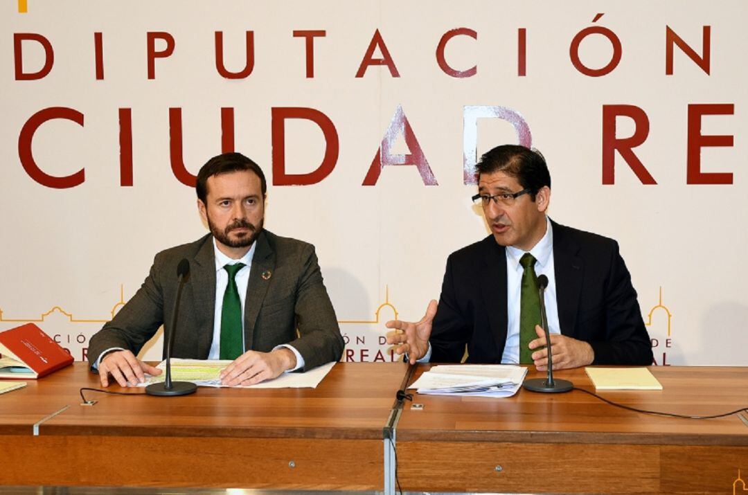 El presidente de la Diputación José Manuel Caballero y el consejero de Desarrollo Sostenible José Luis Escudero han participado en una &quot;fructífera&quot; reunión