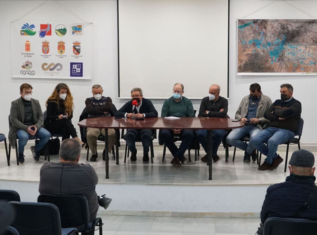 Reunión en Zújar de todos los actores firmantes del acuerdo por los regadíos de la comarca de Baza