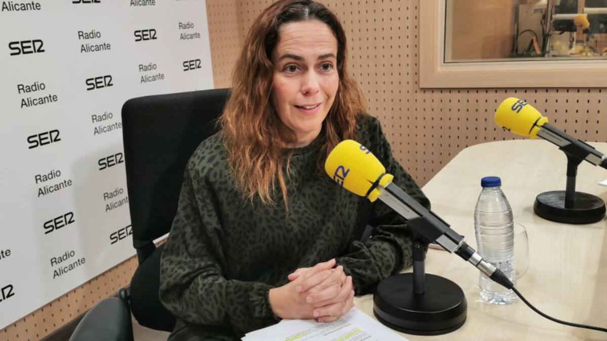 Laura Navarro, directora del Aeropuerto Alicante-Elche: "El aeropuerto está reduciendo su estacionalidad"