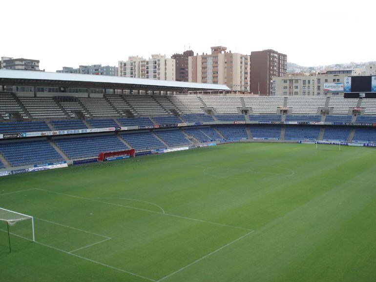 El Tenerife - Lugo se jugará este lunes a las 19:00 horas