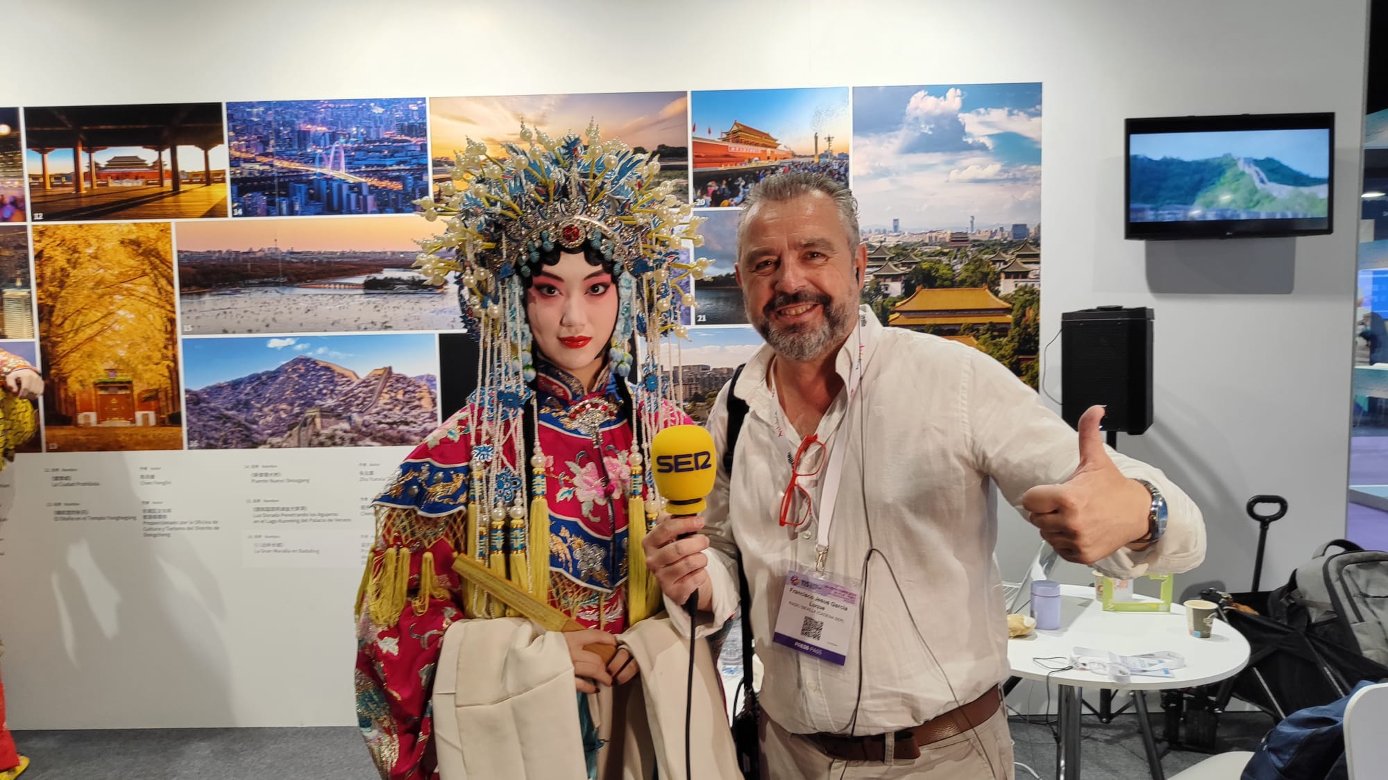 Paco García desde el stand de China en el TIS – Tourism Innovation Summit 2024