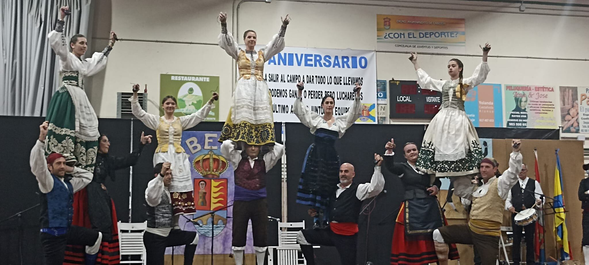 El Grupo de Danzas, en Cabezón del Pisuerga