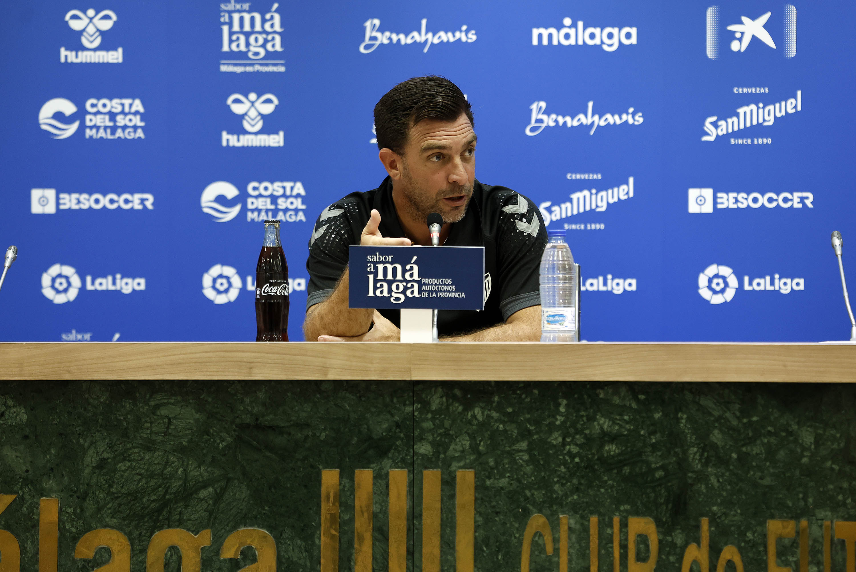 Guede, en la sala de prensa de La Rosaleda