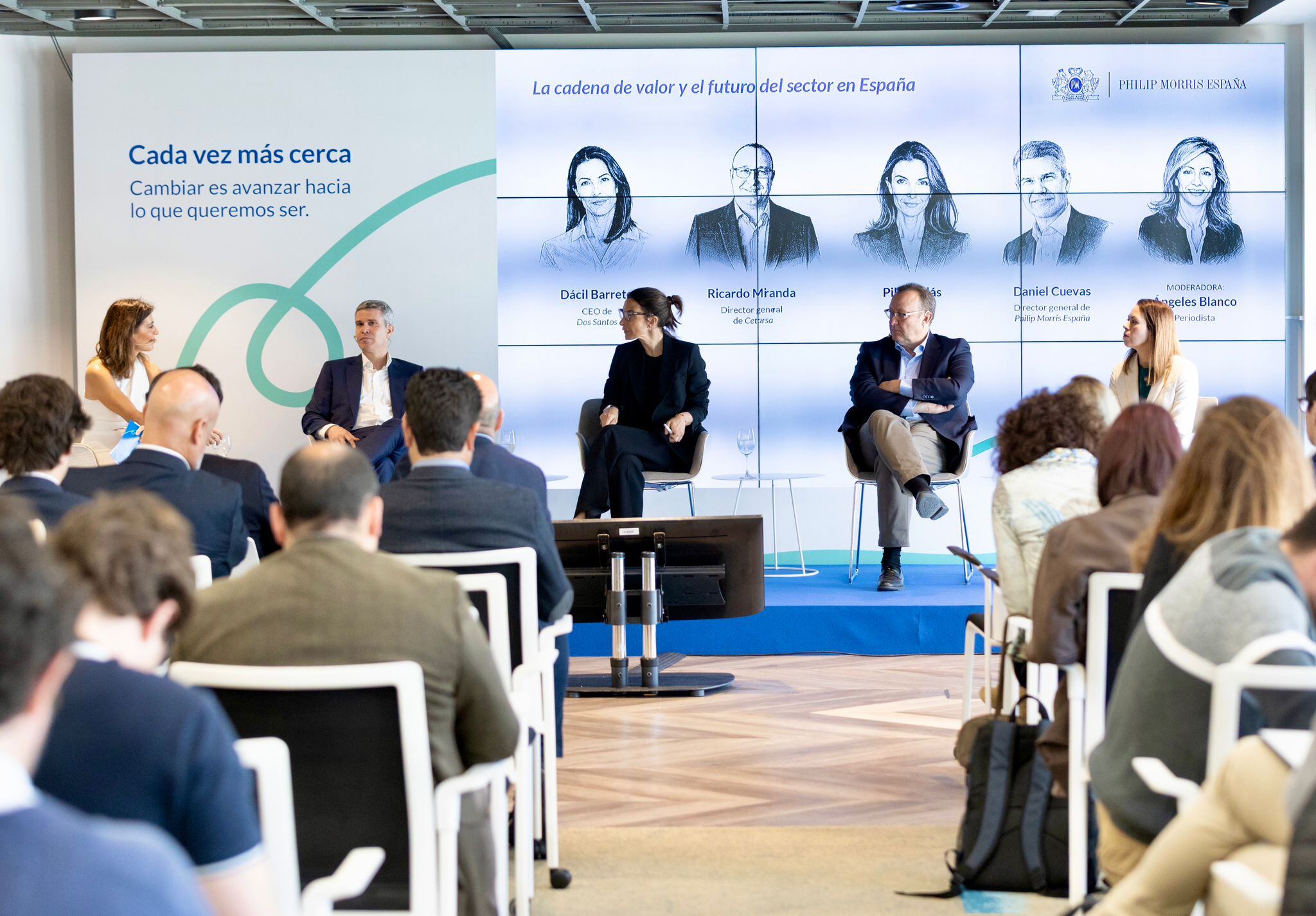 Mesa redonda tras la presentación del informe “Impacto socioeconómico de Philip Morris en España: empleo, oportunidades y progreso”