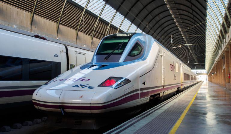 Este lunes salen a la venta los billetes de Renfe.