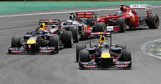 Los Red Bull comandan el Gran Premio de Brasil