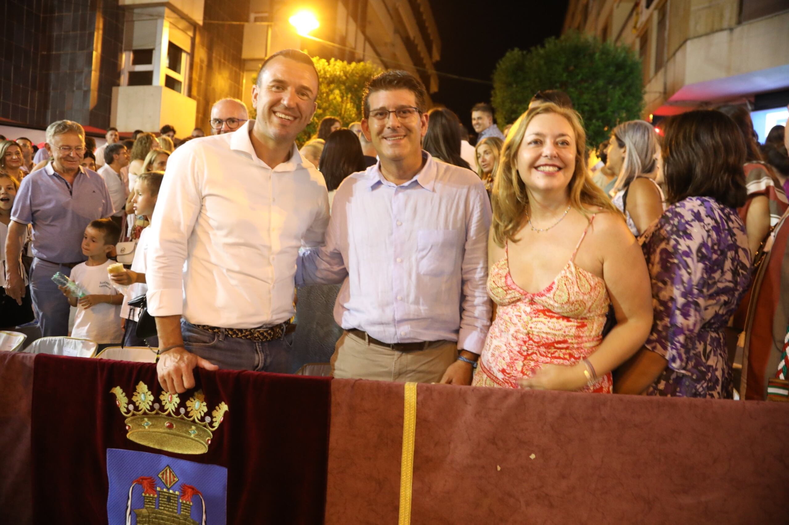 Vicent Mompó i Natalia Enguix a les Festes de Moros i Cristians. Foto: Diputació de València.