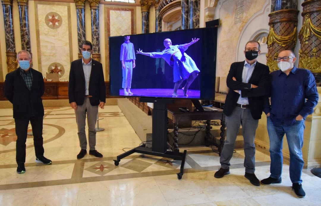 De izquierda a derecha: Miguel Martín (director del Jazzaldia), Eneko Goia (alcalde de San Sebastián), Patrick Alfaya (director de la Quincena Musical) y José Luis Rebordinos (director del Festival de Cine).