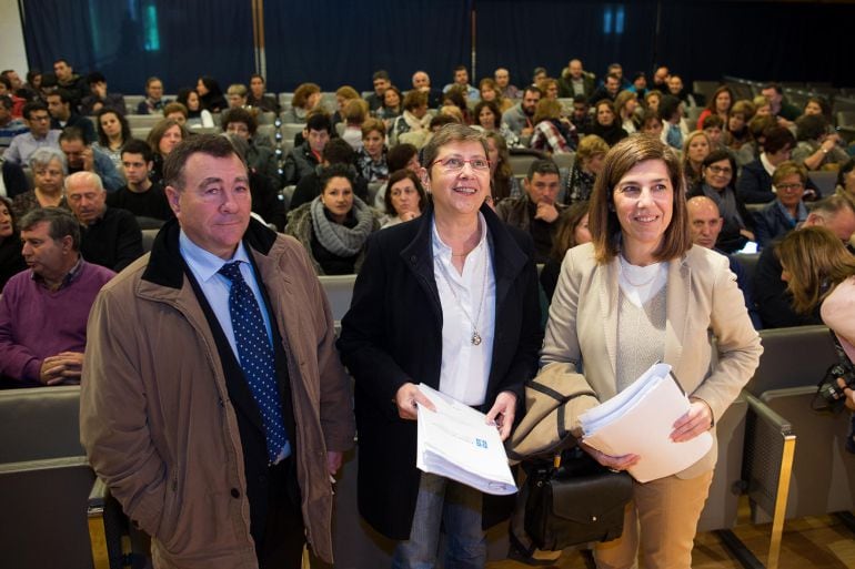 La conselleira do mar, Rosa Quintana, durante el encuentro con el sector 