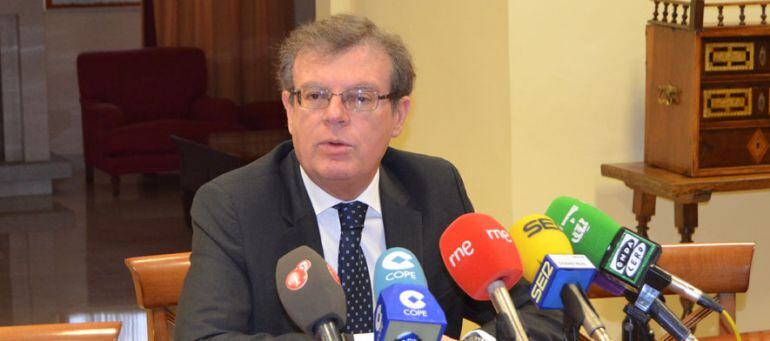 Miguel Angel Collado en rueda de prensa