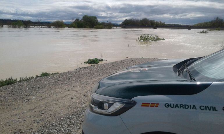 El río a su paso por Novillas, el pasado mes de abril 