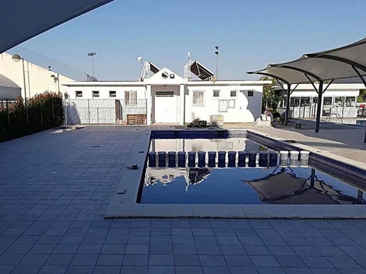 Palma de Gandia abre la piscina municipal con un aforo de 80 personas