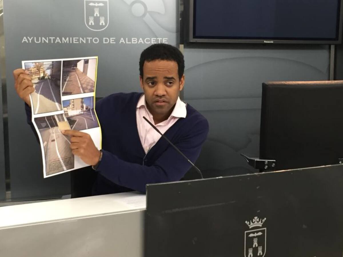 Ganemos denuncia el diseño de varios carriles bici en La Milagrosa