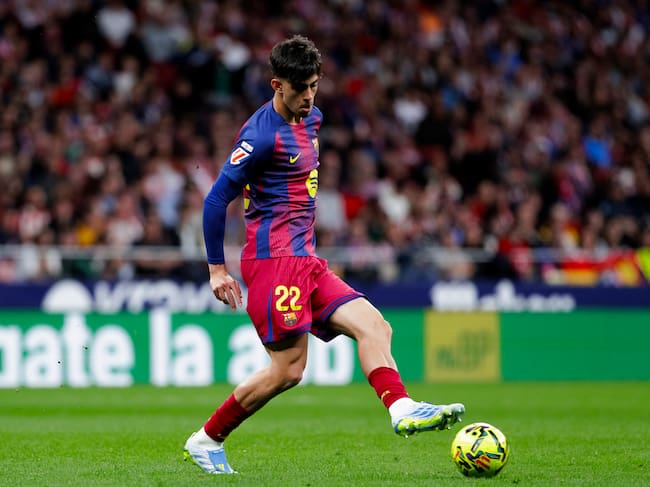 Marc Bernal juega con el Barça el partido contra el Atlético