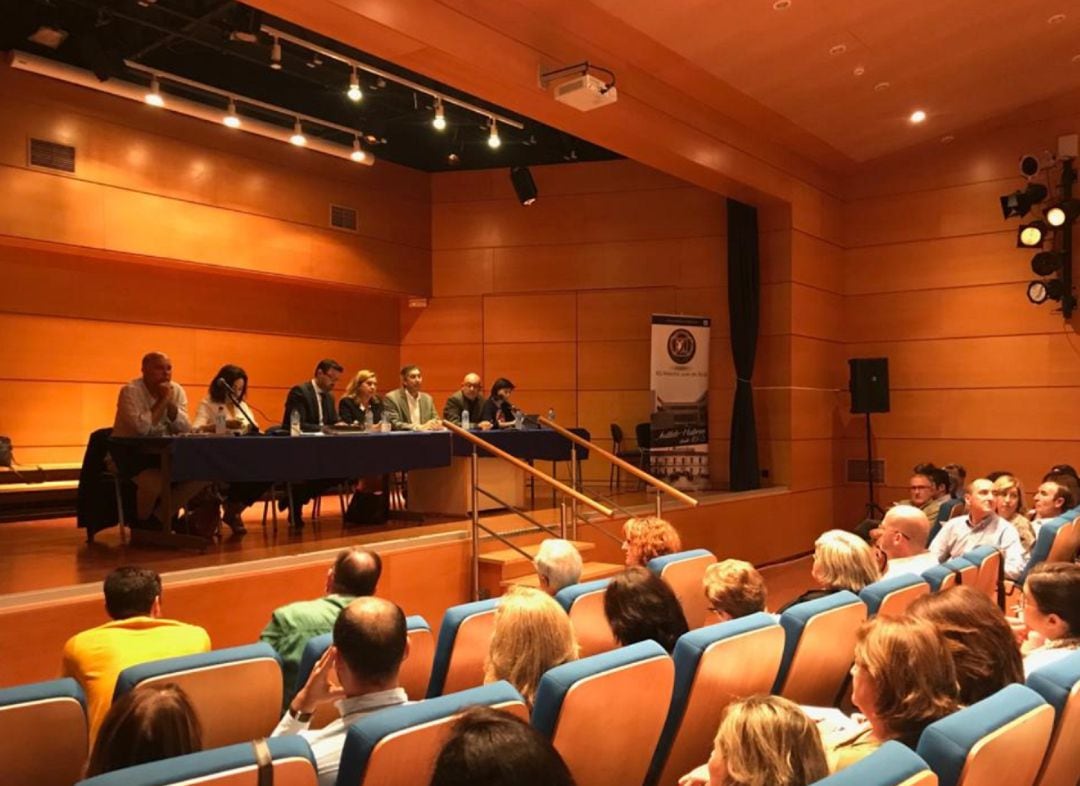 La consejera se ha reunido con directores de los centros educativos de la provincia de Ciudad Real