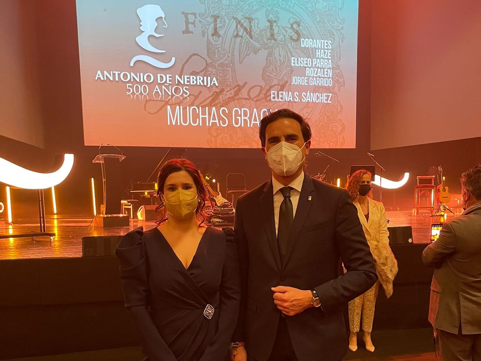 Nadia González y Guzmán Gómez en la inauguración del Centenario de Antonio de Nebrija