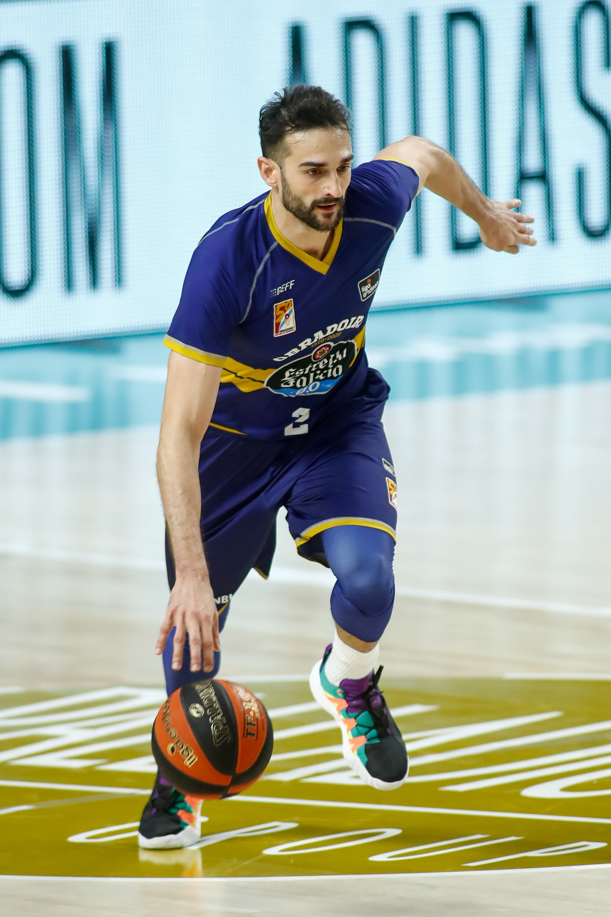 Álvaro Muñoz en un partido de la liga ACB con Obradoiro