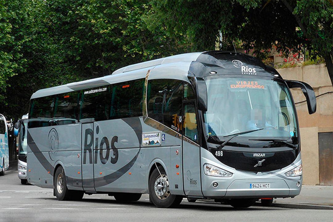 Autobús de la empresa Ríos Levante