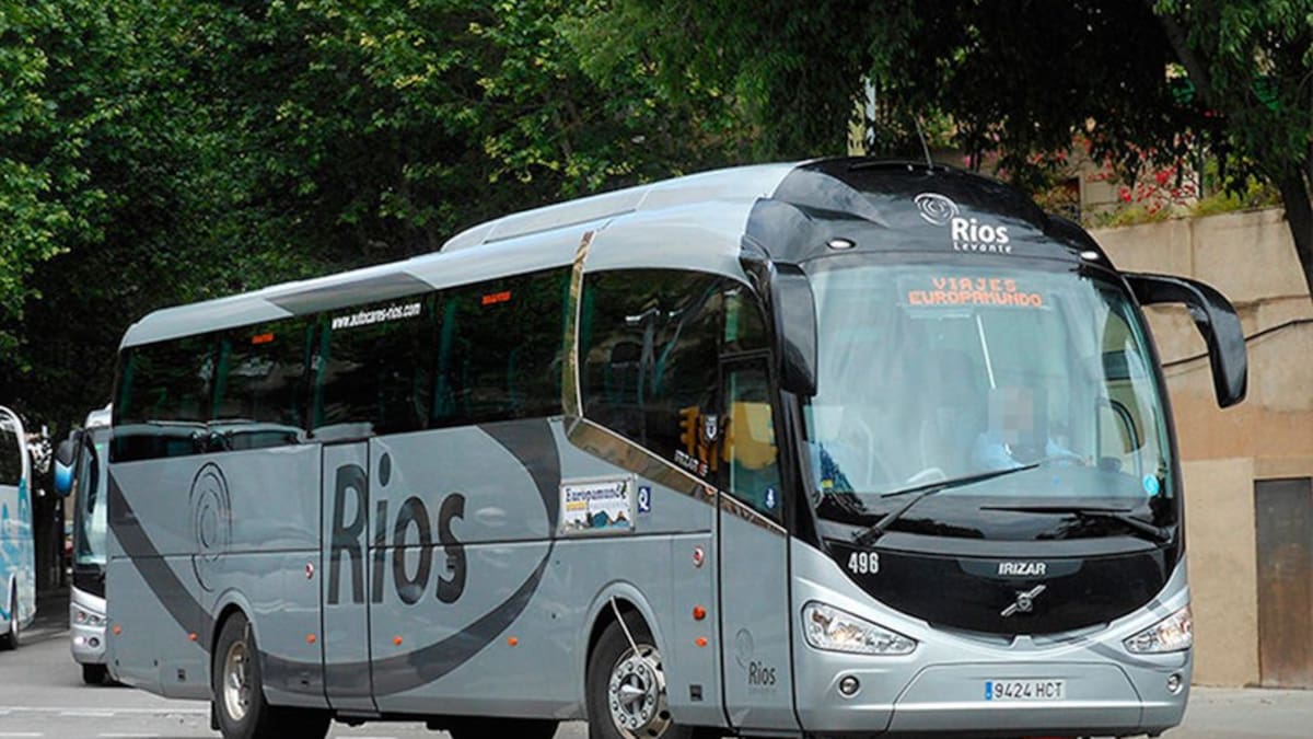 Los trabajadores de Autocares Ríos Levante inician este lunes una huelga indefinida por impagos de la empresa