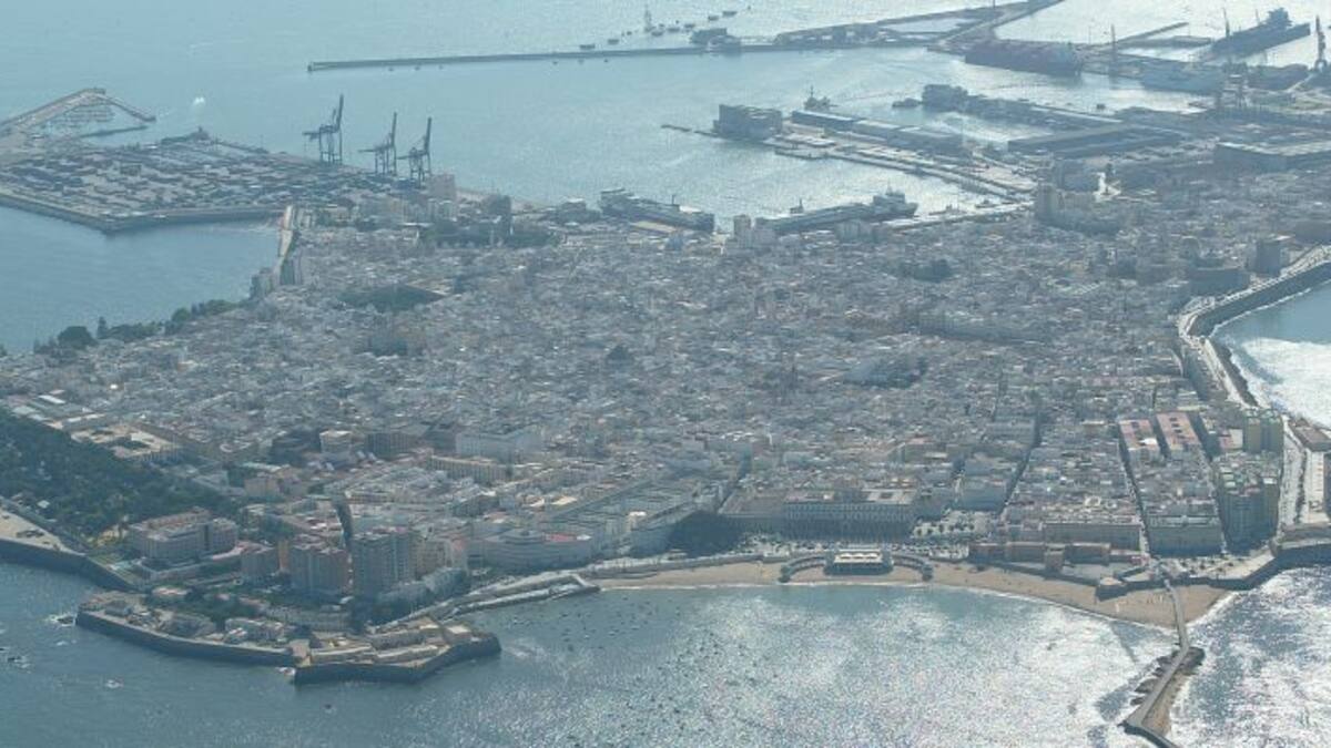 El Ayuntamiento abonará el canon por la regata a la autoridad portuaria