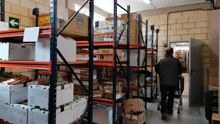 "Voy tirando gracias a las ayudas de Cáritas, pero es complicado" (02/03/2021)