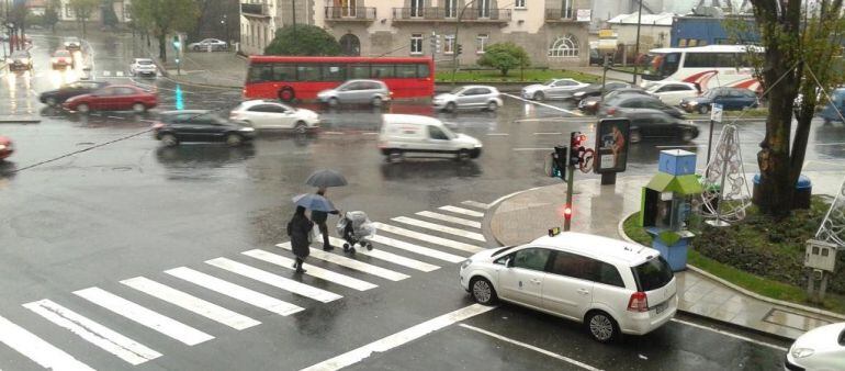 Lluvia en la plaza de Ourense de A Coruña.