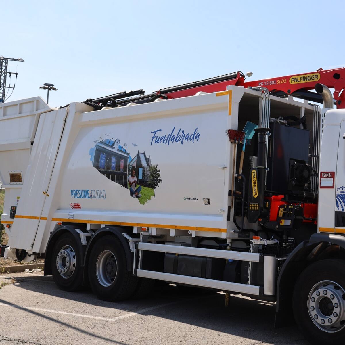 Fuenlabrada adquiere 14 nuevos vehículos de bajas emisiones para el servicio de limpieza