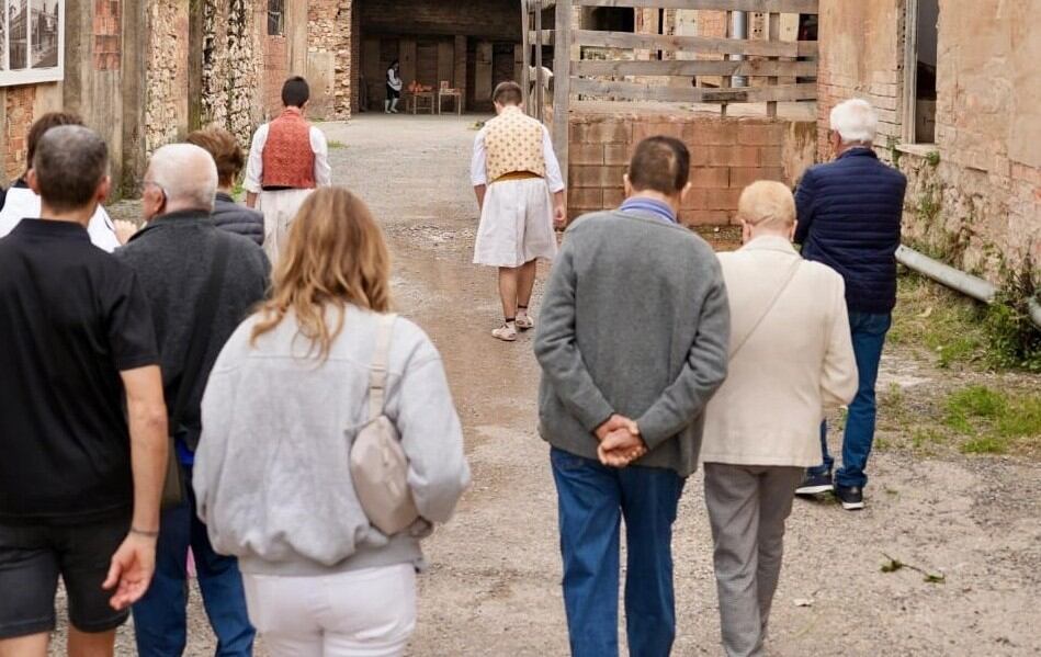 La Real Fábrica del Conde de Aranda ha recibido, en pocos días después de las fiestas, una importante afluencia de público internacional
