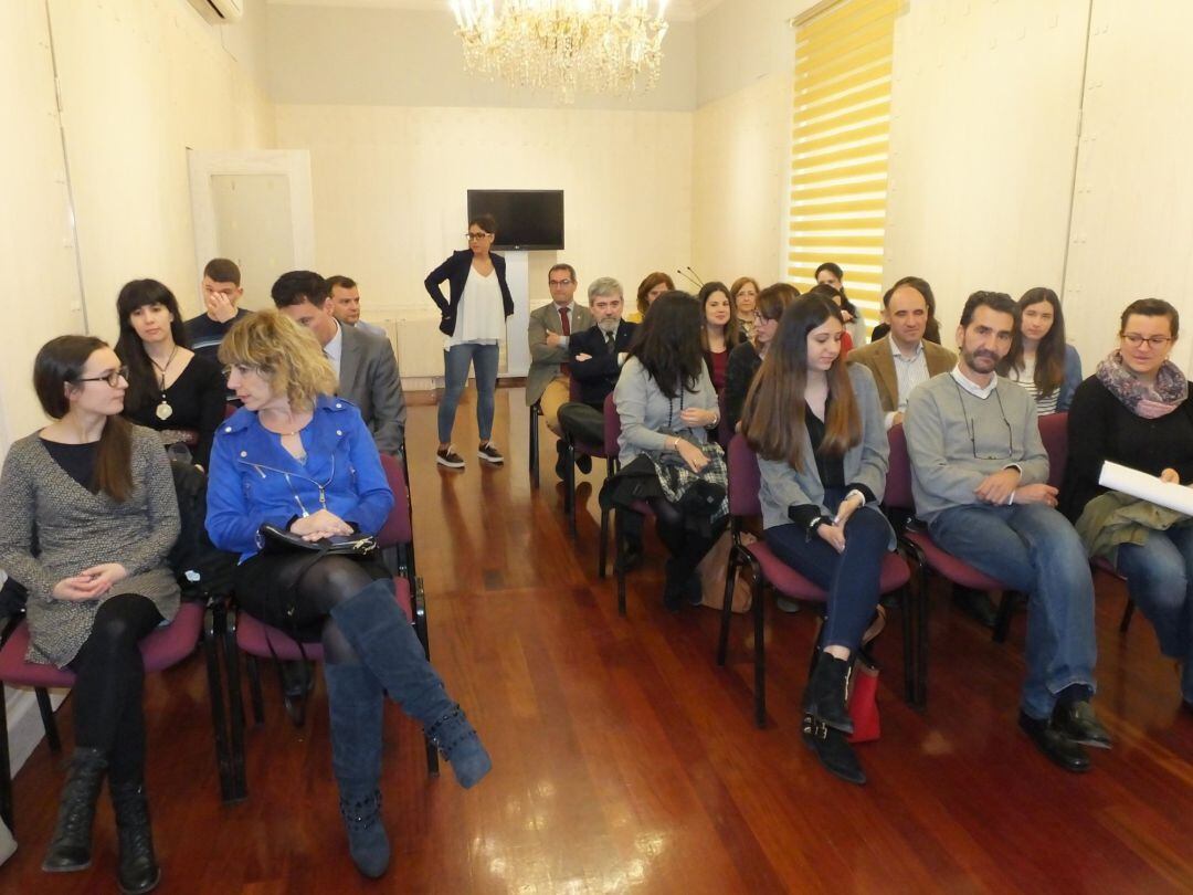 La Diputación de Segovía amplía a doce su número de becas formativas para universitarios