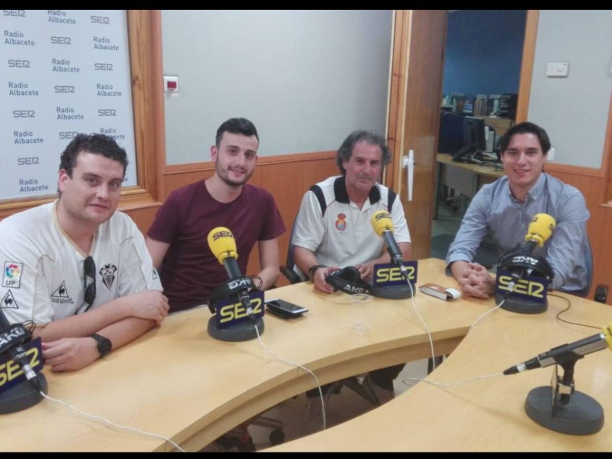 "Este Albacete no puede jugar con dos delanteros"