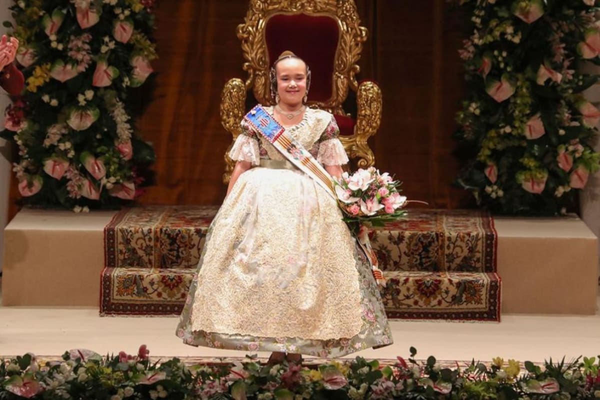 Exaltación de Carla García como fallera mayor infantil de València 2020
