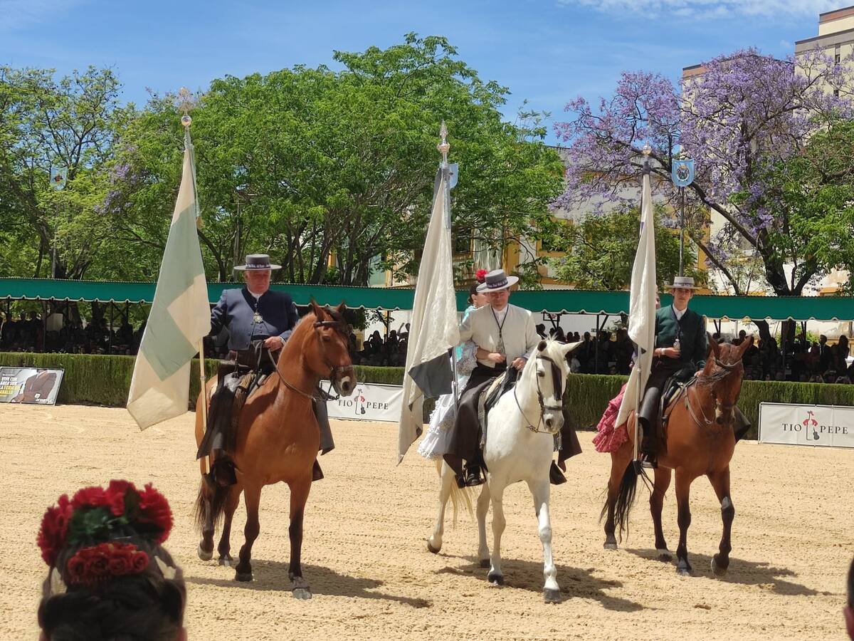 La Hermandad del Rocío de Jerez recibe la distinción del Caballo de Oro