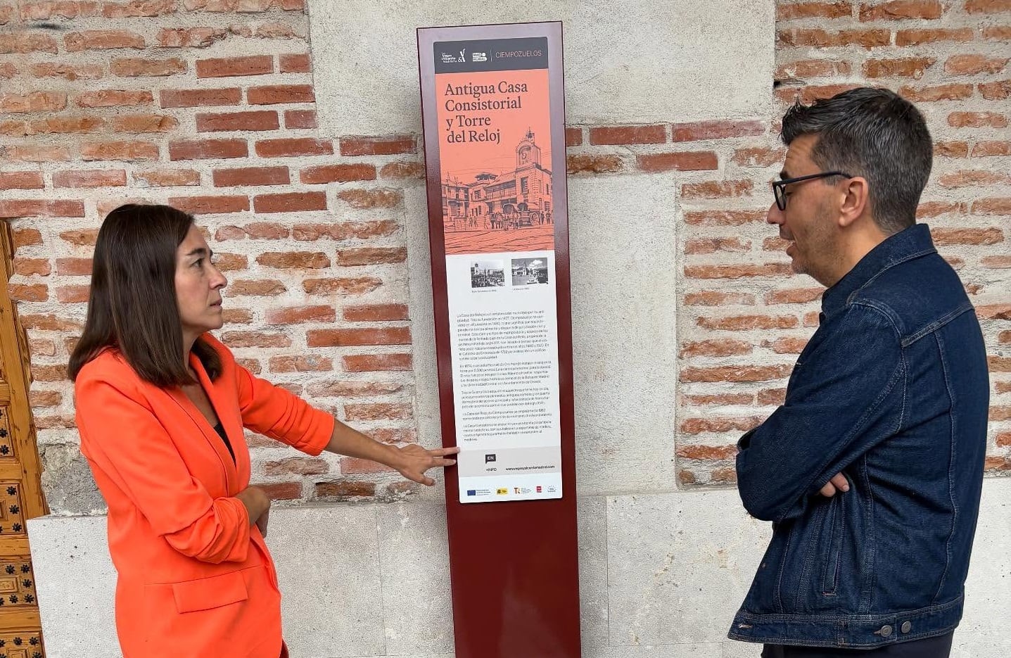 La alcaldesa Raquel Jimeno y el concejal Luis Pueyo han recorrido las nuevos paneles turísticos instalados en Ciempozuelos