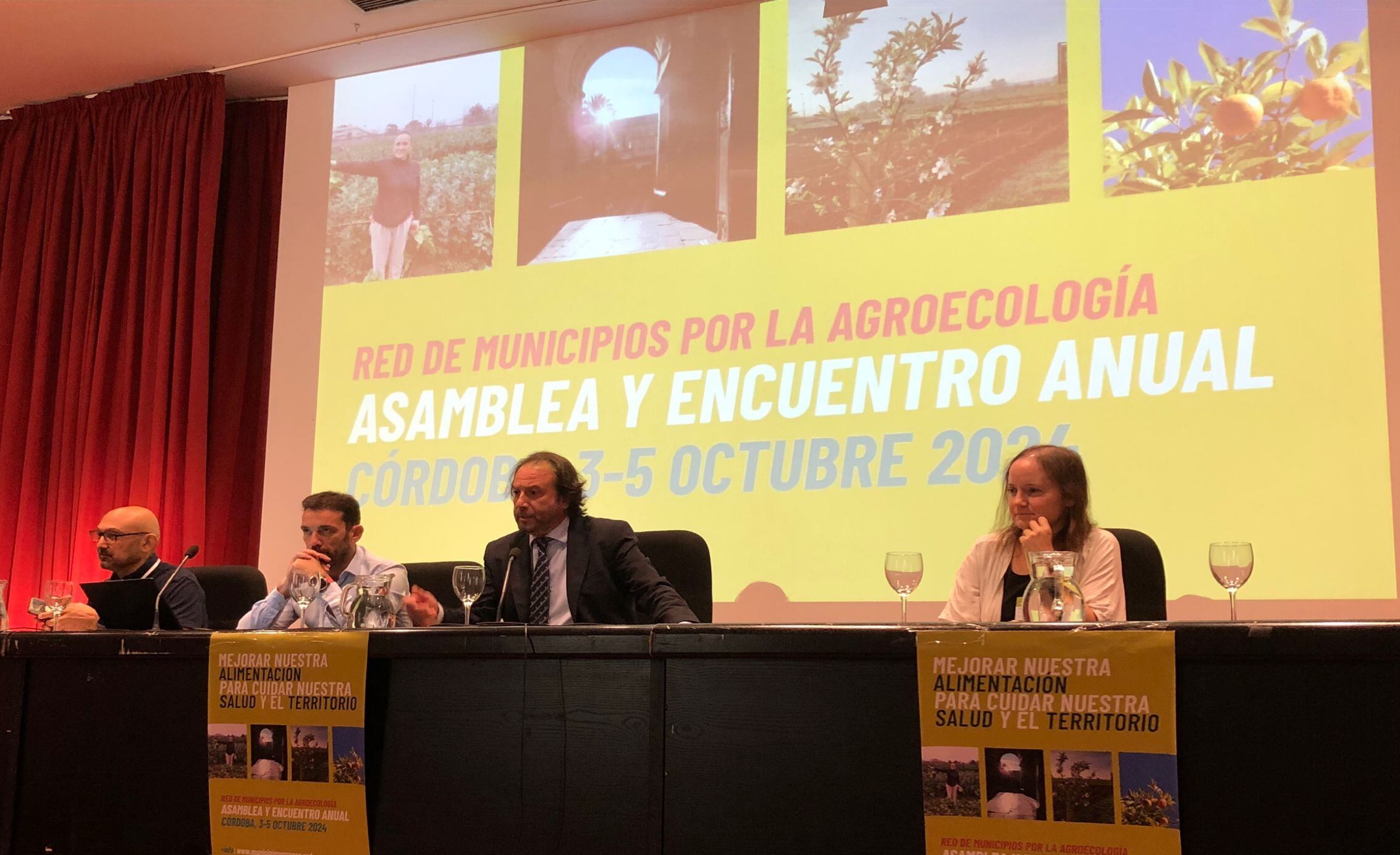 El alcalde de Aínsa-Sobrarbe, Enrique Pueyo, es el presidente de la Red de Municipios por la Agroecología