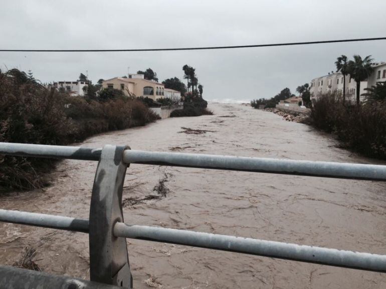 Desembocadura del río Girona.