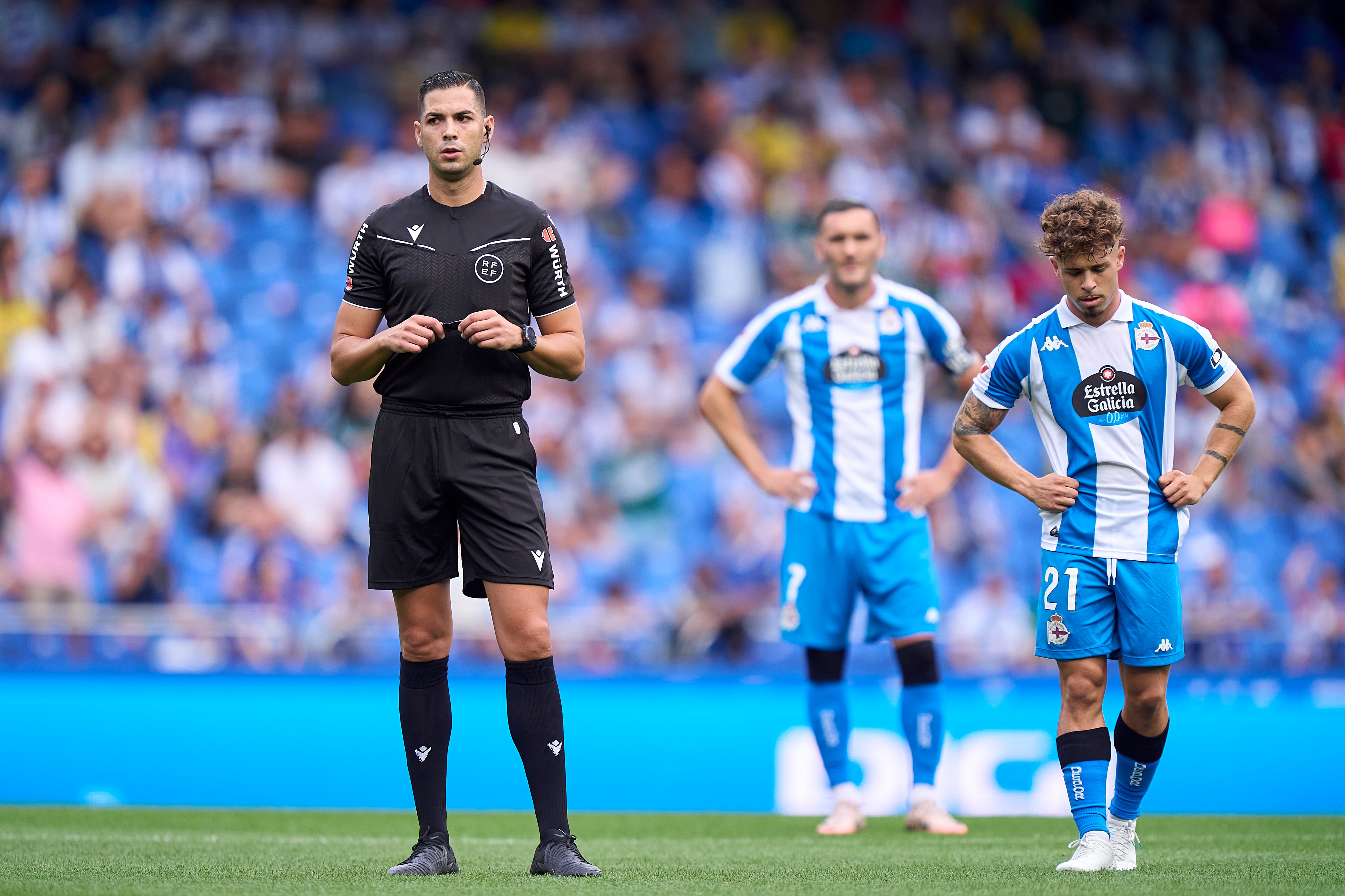 Salvador Lax Franco en un partido de la pasada temporada entre el Deportivo de la Coruña y el Oviedo (Photo by Jose Manuel Alvarez/Quality Sport Images/Getty Images)