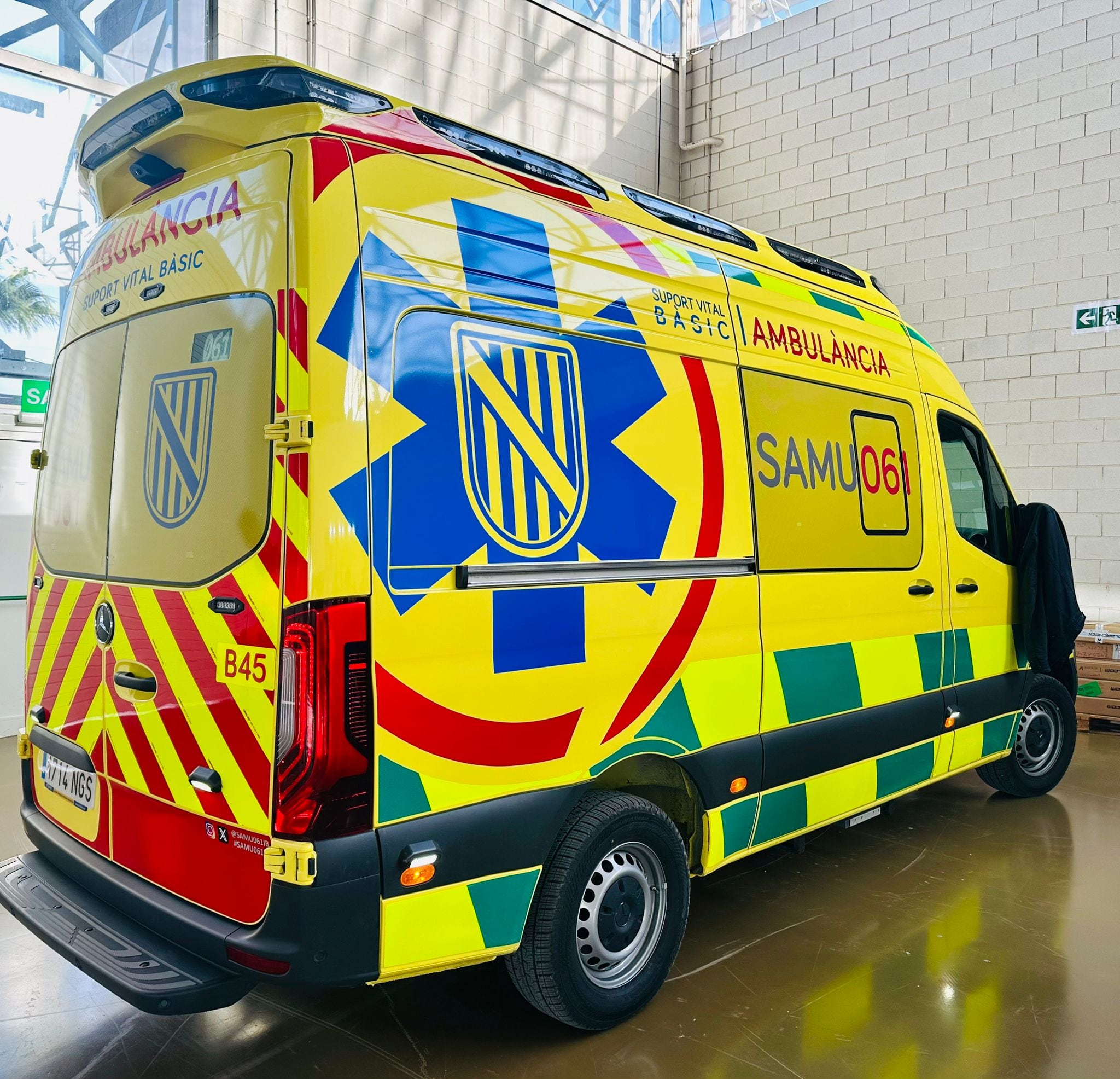 Nueva ambulancia del 061 en Ibiza