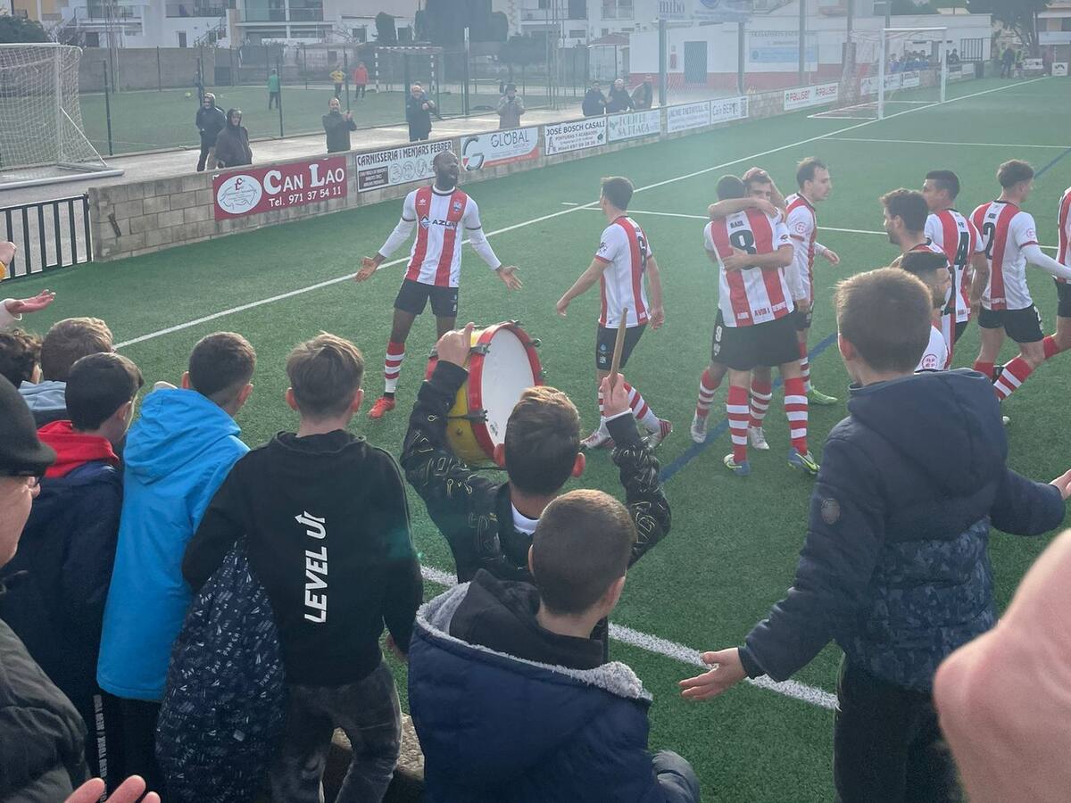 El Mercadal tria al líder Andratx per a tornar a guanyar a Sant Martí
