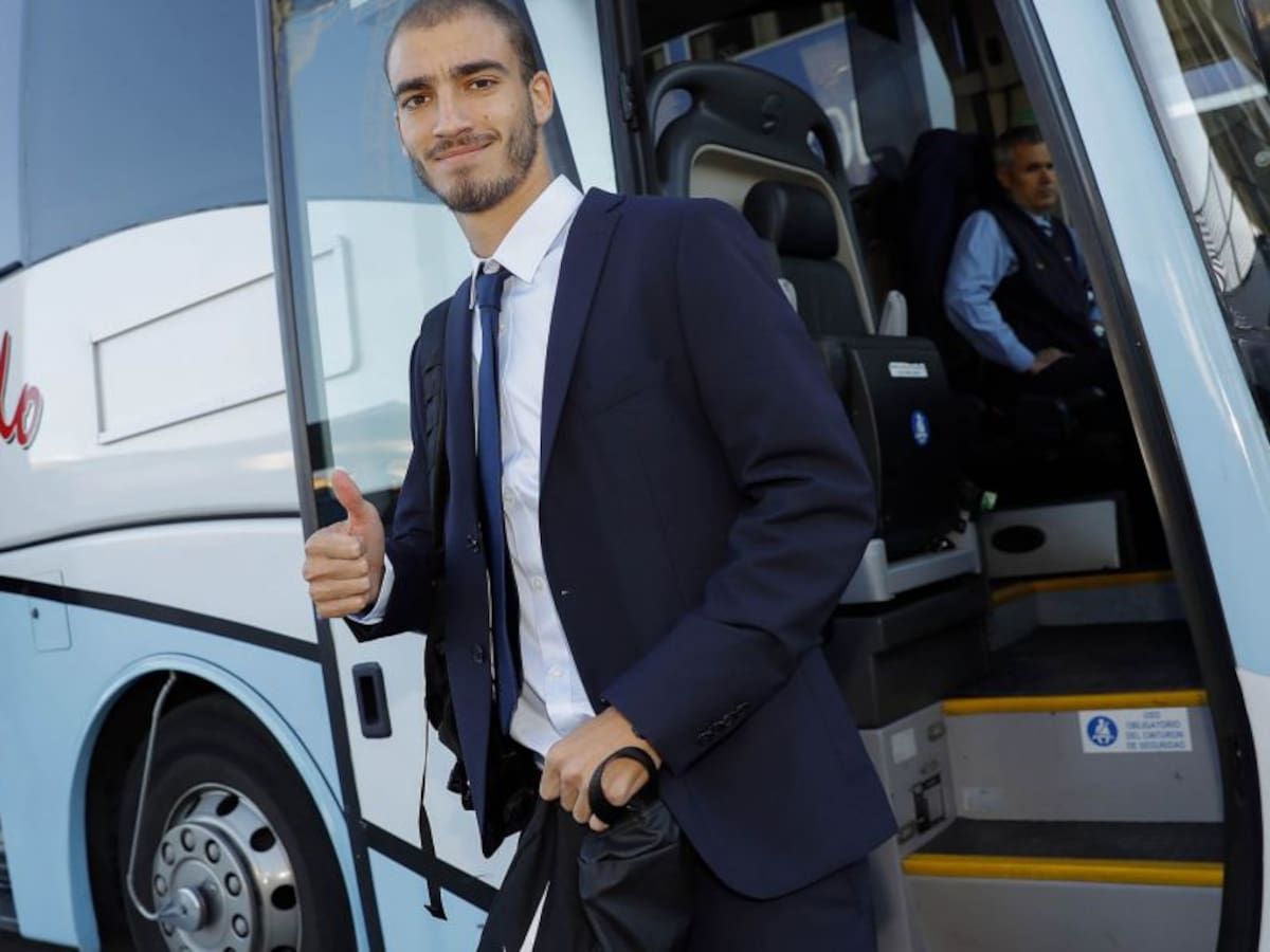 El defensa Mikel Villanueva del Reus al Nástic de Tarragona